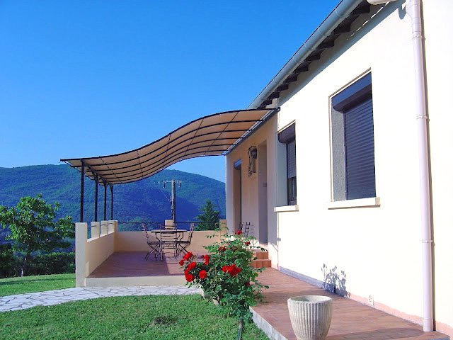 Pergola Toile sur-mesure PVC Ferrari 502 vue d'ensemble (3)