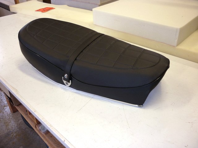 Sellerie motomobile (_1040074.JPG) New