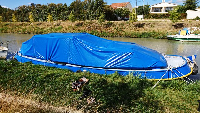 Bâche de protection pour péniche