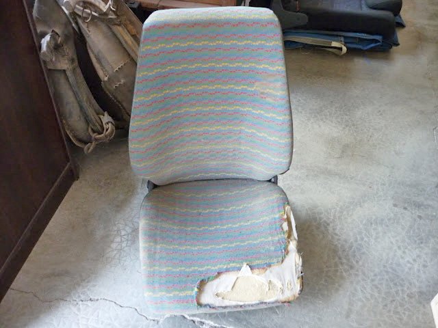 Sellerie VL/PL/TC assise siège utilitaire 7 (avant)